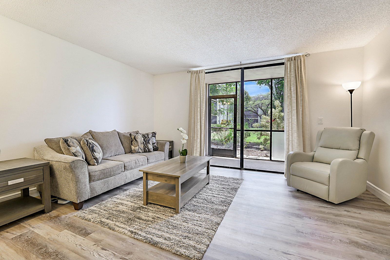 5160 Las Verdes Circle #117, Delray Beach FL - sold by PBP Real Estate - view 2