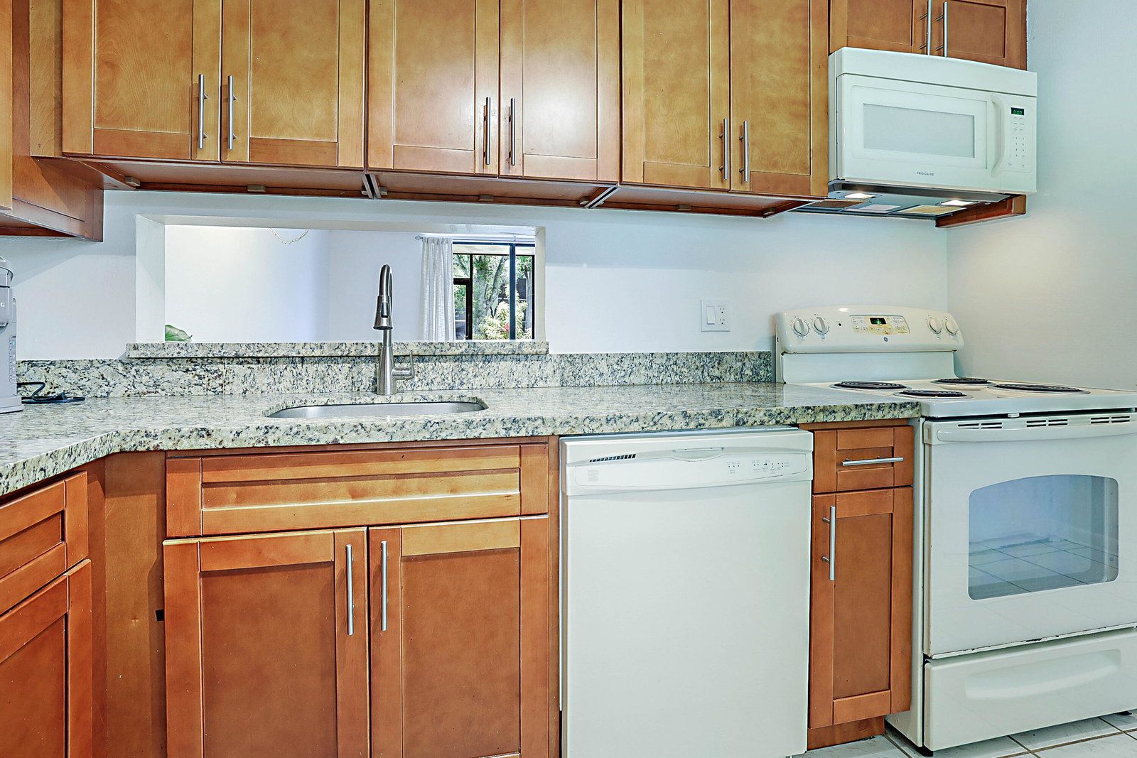 5160 Las Verdes Circle #117, Delray Beach FL - sold by PBP Real Estate - view 4