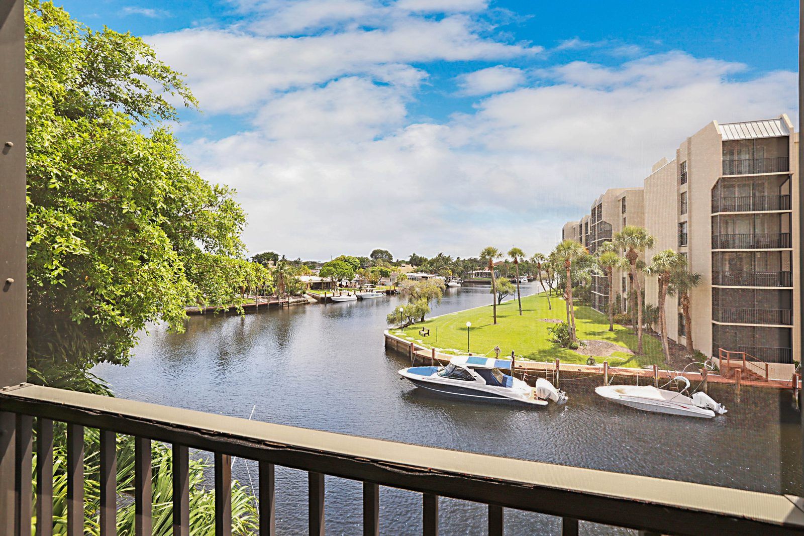 8 Royal Palm Way 301 Boca Raton - photo 2