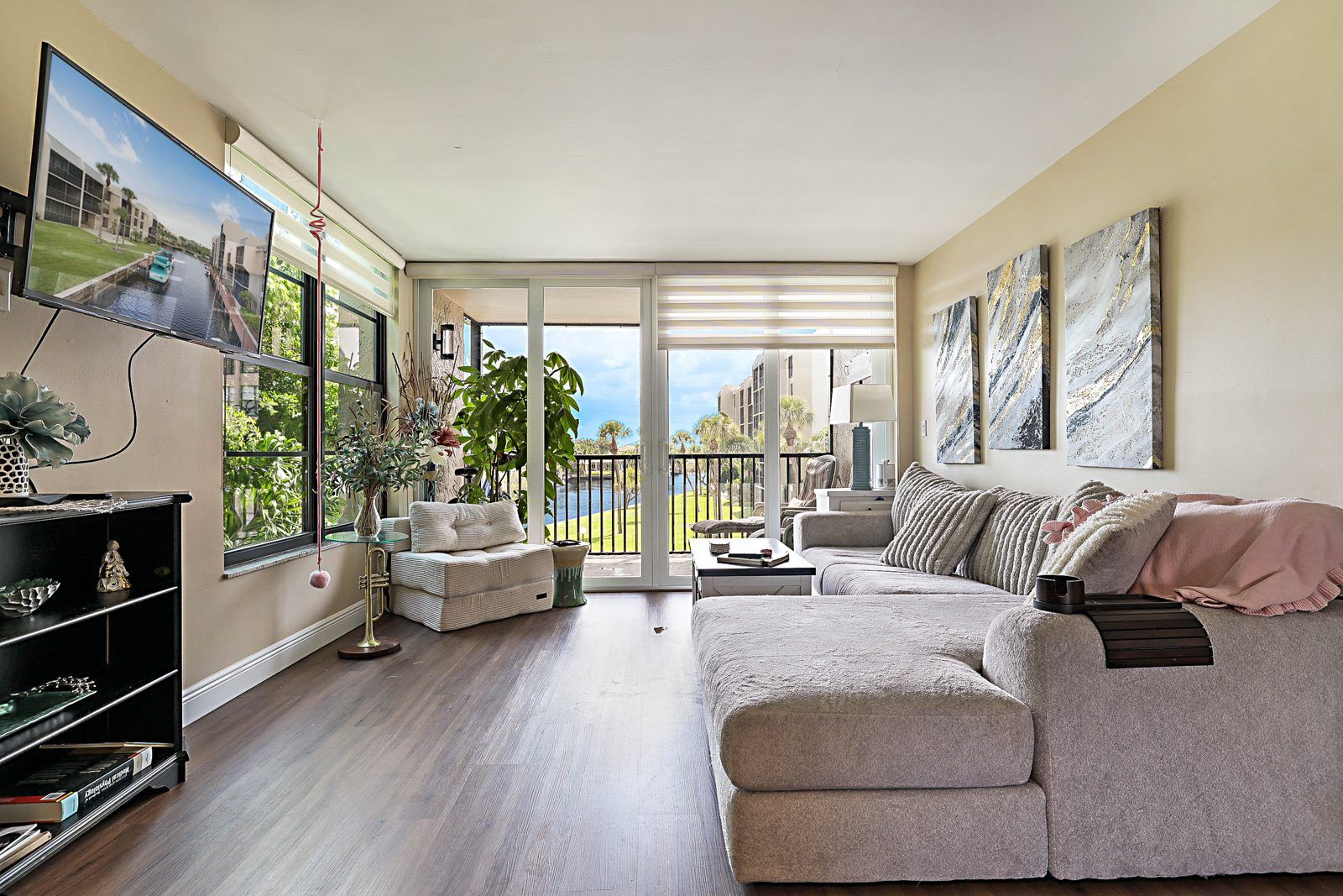 8 Royal Palm Way 301 Boca Raton - photo 3