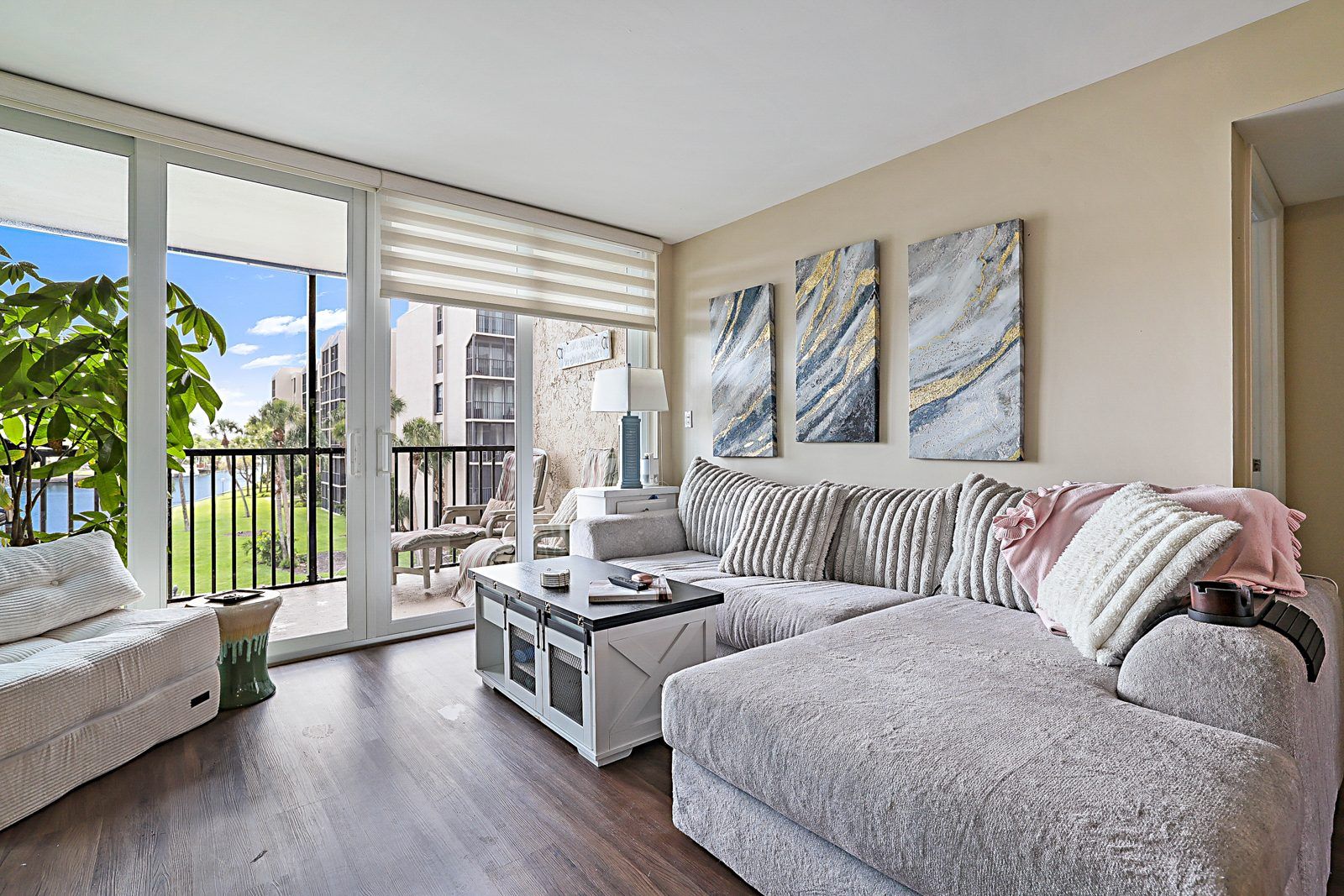 8 Royal Palm Way 301 Boca Raton - photo 4